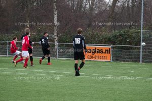 Nieuwjaarswedstrijd Pancratius oud tegen nieuw gewonnen door de oudjes met 3 - 2
