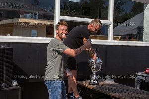 Finale Samenspel toermooi tegen Wartburgia met 1 – 0 gewonnen door Pancratius en de prijs uitreiking door de trainer van SDZ Kai Meeuwsse