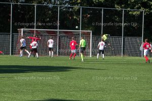 Pancratius za 1 - Wartburgia za 1 uitslag 1 - 2
